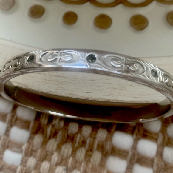 Coach Silver Bangle Hinged Clasp Kissing C Silver - Picture 3 of 10